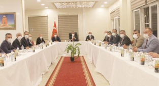 Milli Eğitim Bakanı Özer, Ahlat’ta il müdürleriyle eğitim değerlendirme toplantısı yaptı  