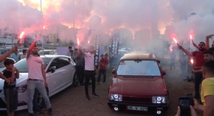 Tatvan’da ilk defa düzenlenen araba fuarına vatandaşlardan büyük ilgi 