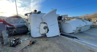 Beton mikseriyle minibüs çarpıştı: 2 ölü, 4 yaralı