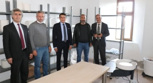Kaymakam Dağ’dan Ahlat Kültür Evi ve Çini-Seramik Atölyesine ziyaret