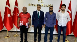 MASA TENİSİ KULÜBÜ'NDEN VALİ ÇAĞATAY'A ZİYARET