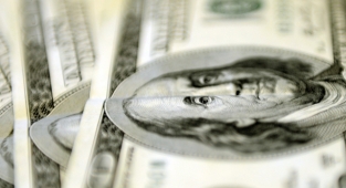 Dövizdeki sert düşüş devam ediyor