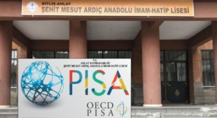 AHLAT ŞEHİT MESUT ARDIÇ ANADOLU İMAM HATİP LİSESİ PISA 2022 NİHAİ UYGULAMA OKULU OLDU