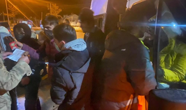  Bitlis’te 122 düzensiz göçmen yakalandı   