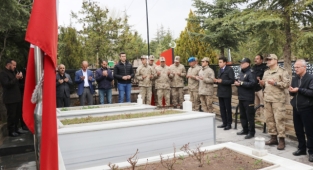 ŞEHİTLER DUALARLA ANILDI