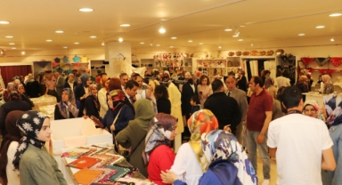 Ahlat Aile Destek Merkezinden yıl sonu sergisi 