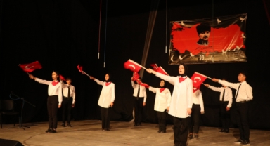 Ahlat’ta 29 Ekim Cumhuriyet Bayramı kutlandı