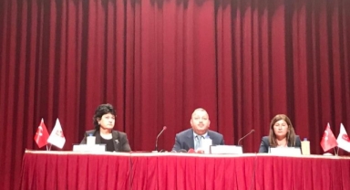 Adilcevaz'da köpeğin ısırdığı 2 çocuktan birinin kuduz olduğu tespit edildi