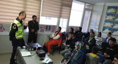 SÜRÜCÜ ADAYLARINA SON DERS JANDARMADAN