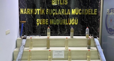  Bitlis’te 16 kilo 700 gram sıvı metamfetamin ele geçirildi