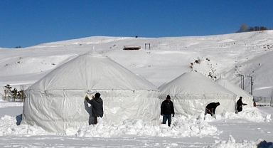 1071 Sultan Alparslan Otağı'ndaki çadırlar Kahramanmaraş için söküldü
