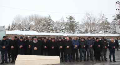 Depremde hayatını kaybeden 14 yaşındaki Ziyşan Işık Ahlat'ta defnedildi