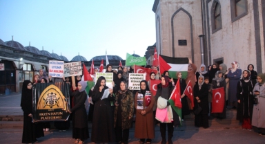 Ahlat’ta kadınlar İsrail’in saldırılarını protesto etti