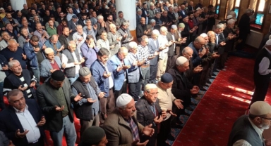 Filistinliler için Ahlat'ta gıyabi cenaze namazı kılındı