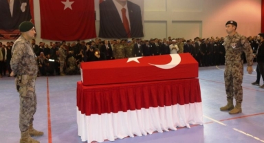 Şehit polis memuru son yolculuğuna uğurlandı