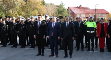 Ahlat’ta 10 Kasım Atatürk’ü Anma programı