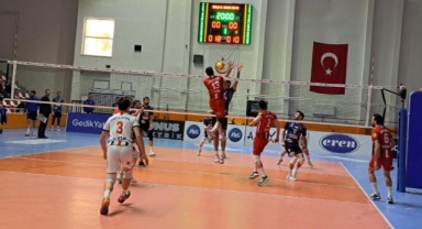 Efeler Ligi: TÜRŞAD: 3 - Bigadiç Belediye SK: 0