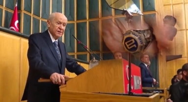 MHP LİDERİ BAHÇELİ’NİN “AHLAT YÜZÜĞÜ” GÜNDEM OLDU