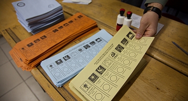 AHLAT'TA 4 BİN 248 SEÇMEN SANDIĞA GİTMEDİ