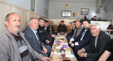 Başkan Gülmez, minibüs kooperatifi üyeleriyle bir araya geldi