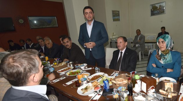 MÜDÜR ERDEMİR ONURUNA VEDA YEMEĞİ